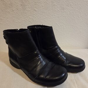 Clarks genuine leather black bootie